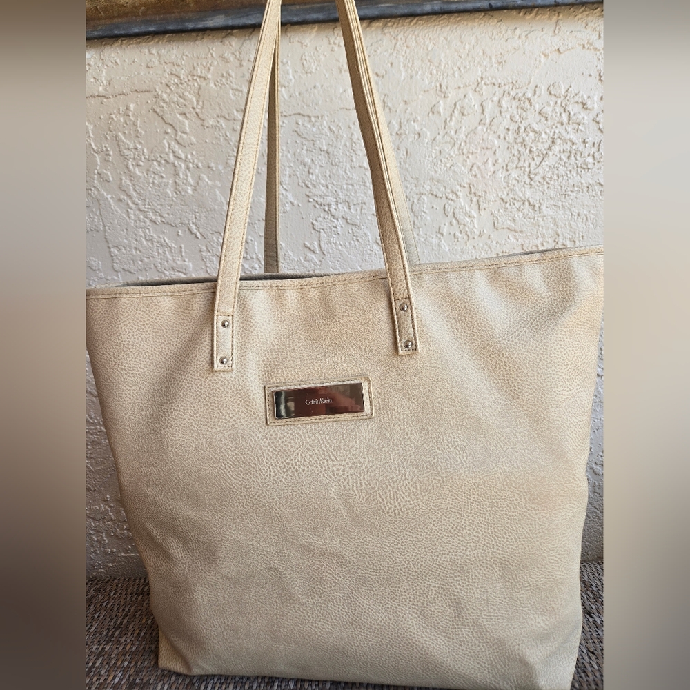 Calvin Klein Cream Faux Leather Tote Shoulder Bag Large Minimalist Work Bag